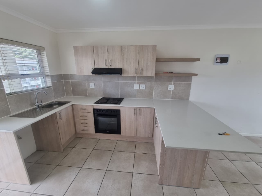 To Let 2 Bedroom Property for Rent in Wetton Western Cape